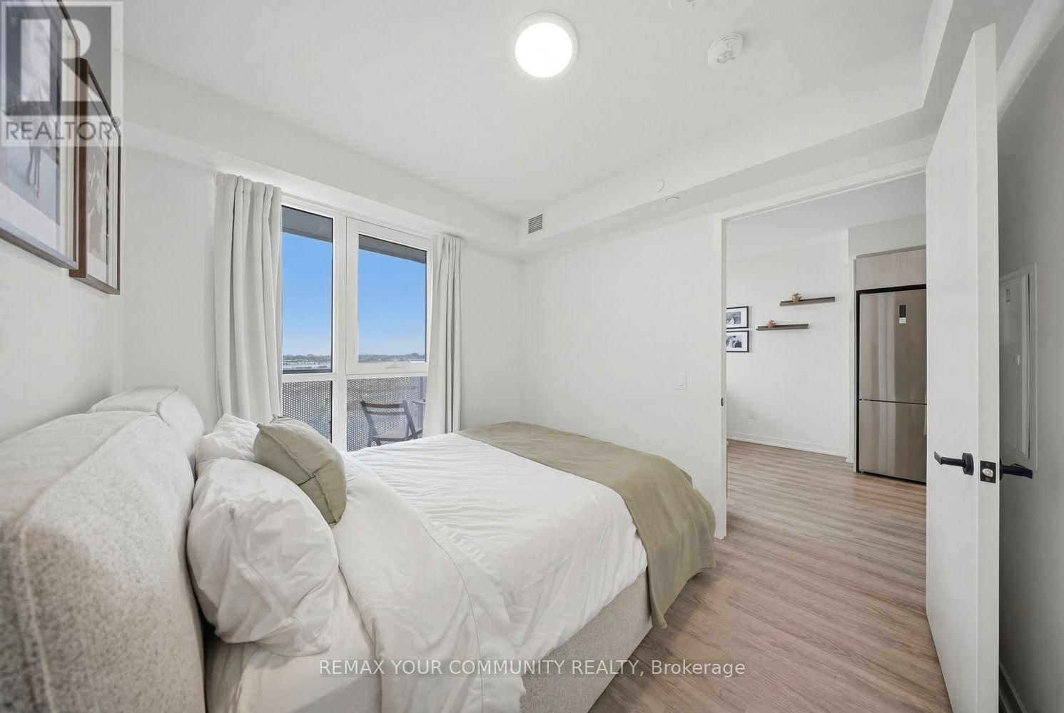 905 - 195 COMMERCE STREET Image 15