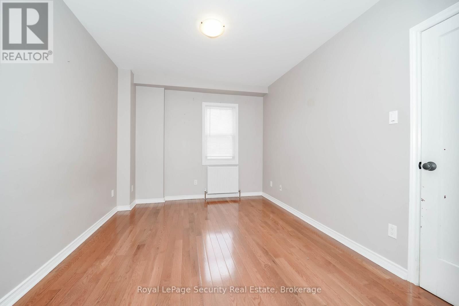 272 MAIN STREET Image 13