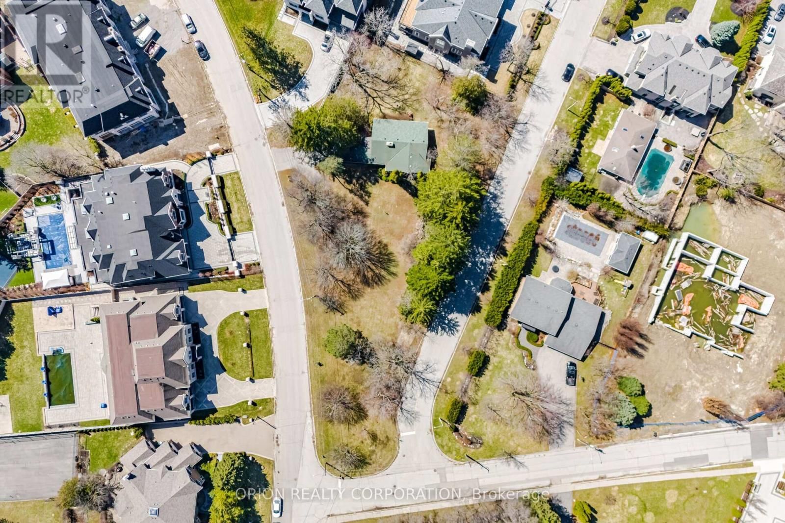 100 WESTWOOD LANE Image 12