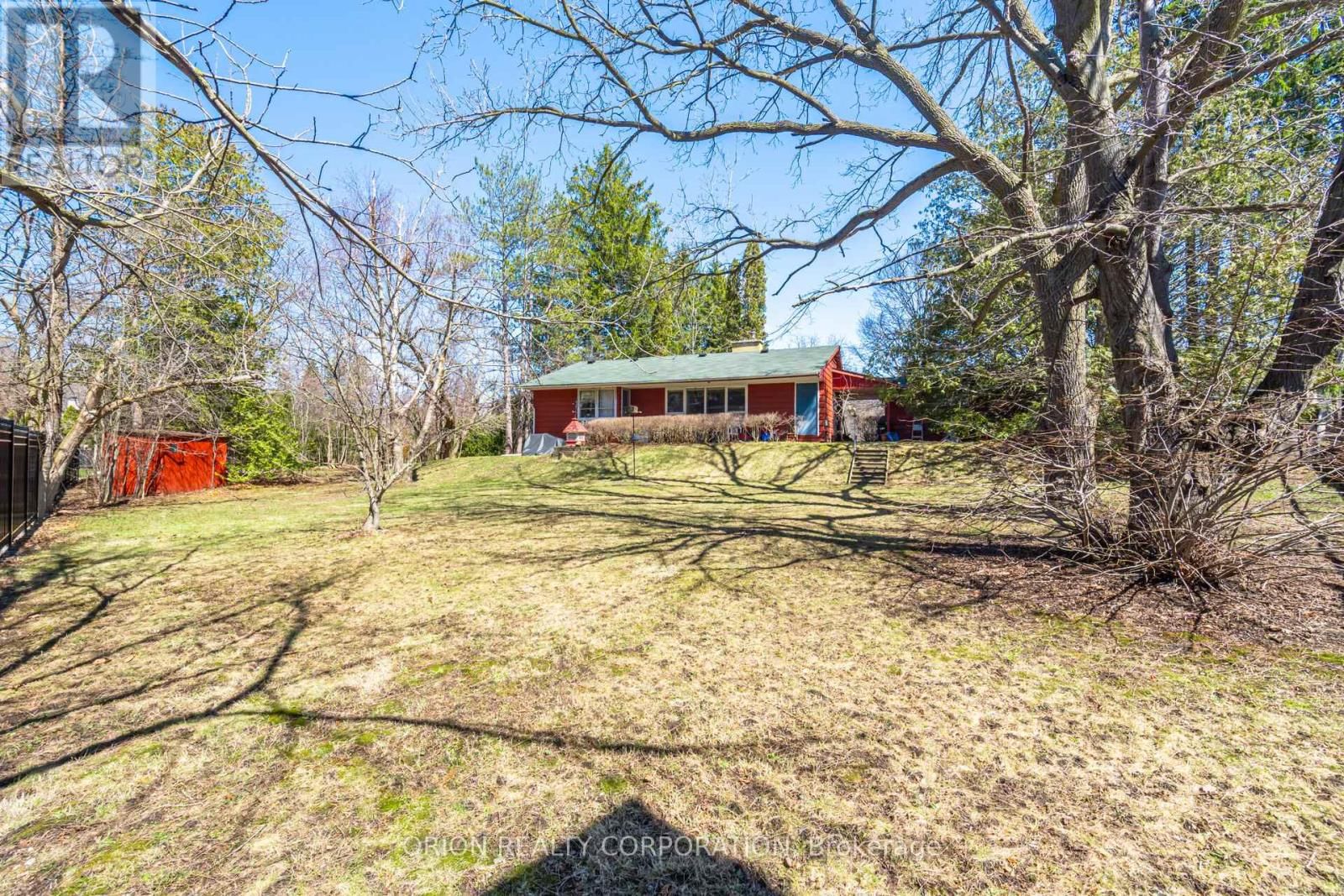 100 WESTWOOD LANE Image 6