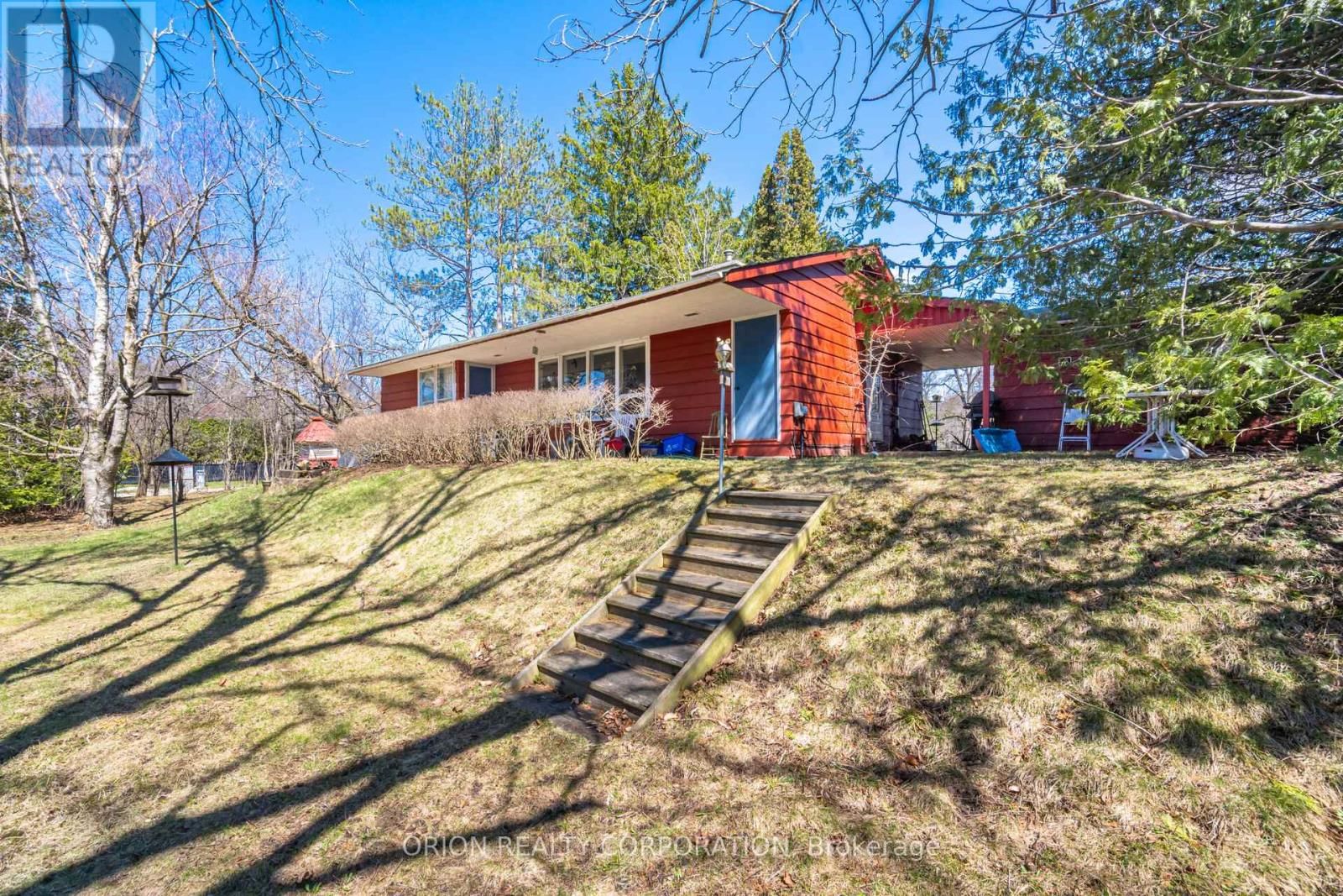 100 WESTWOOD LANE Image 7