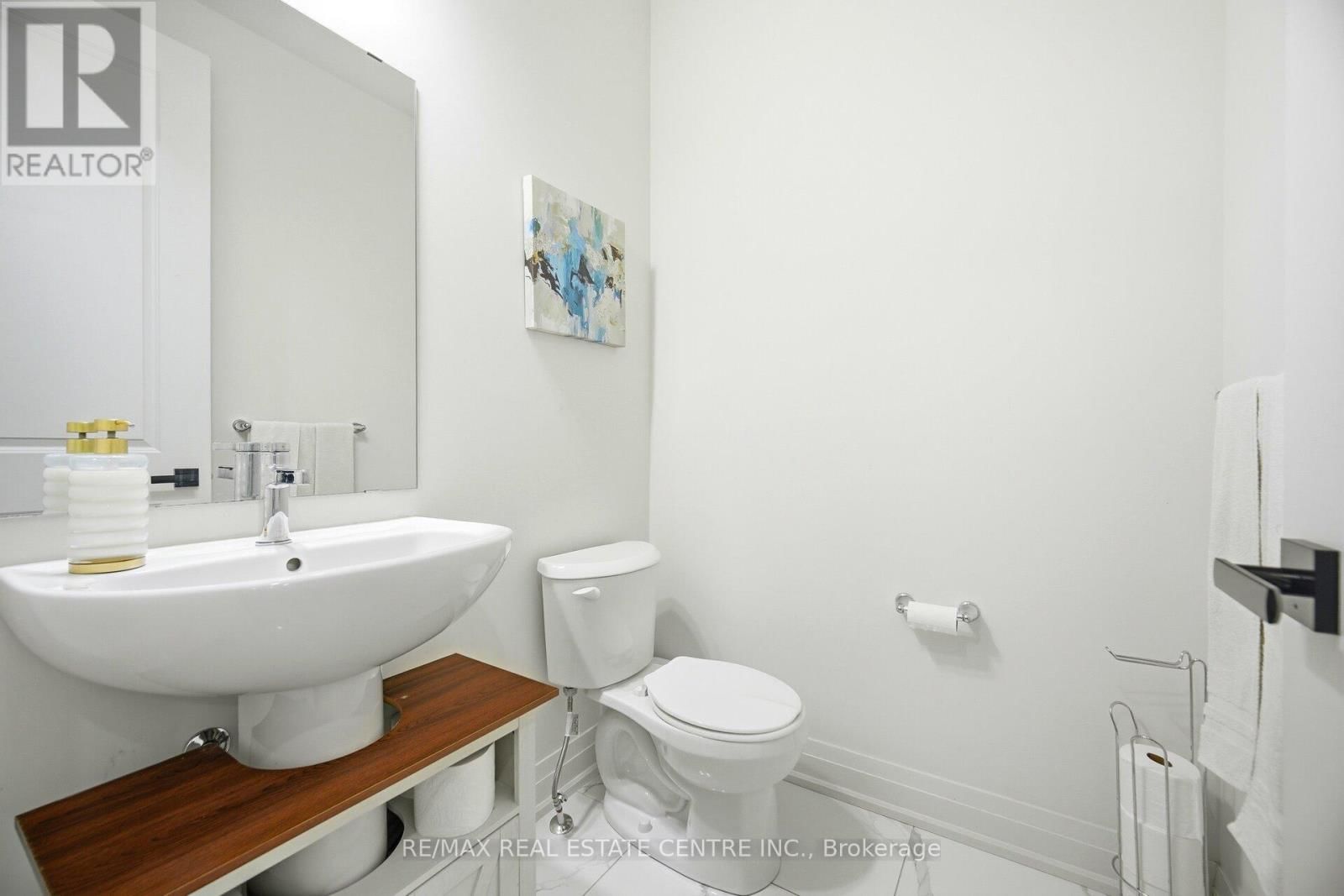 112 BLUEBIRD BOULEVARD Image 24