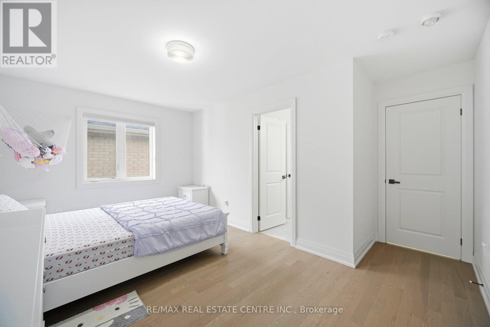 112 BLUEBIRD BOULEVARD Image 41