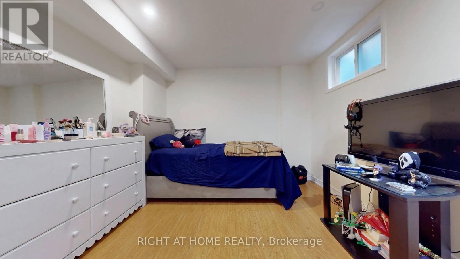 86 WELDRICK ROAD EAST Image 45