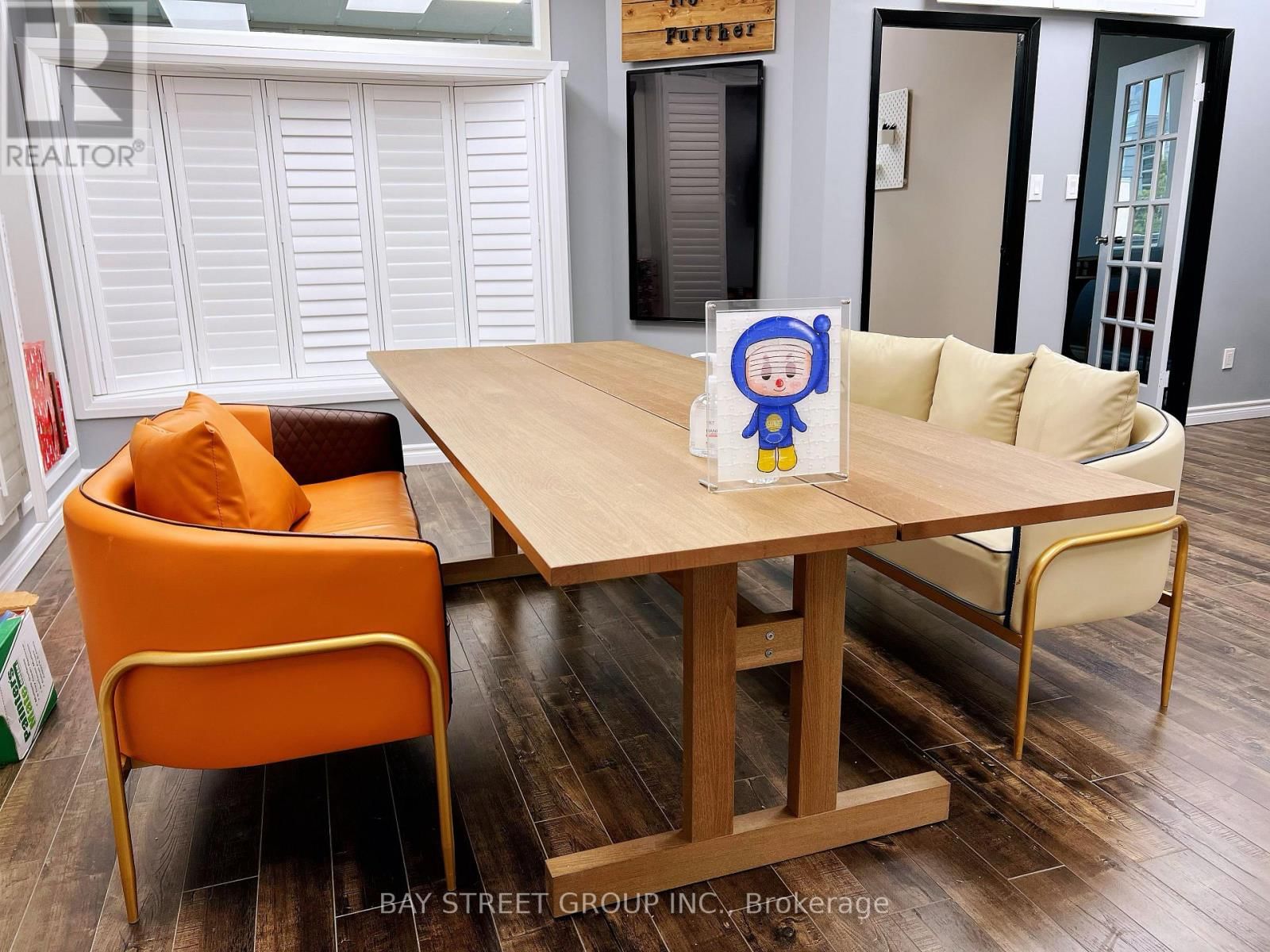 304 - 350 HIGHWAY 7 AVENUE EAST Image 17