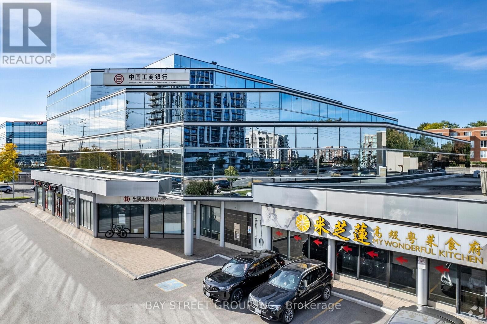 304 - 350 HIGHWAY 7 AVENUE EAST Image 2