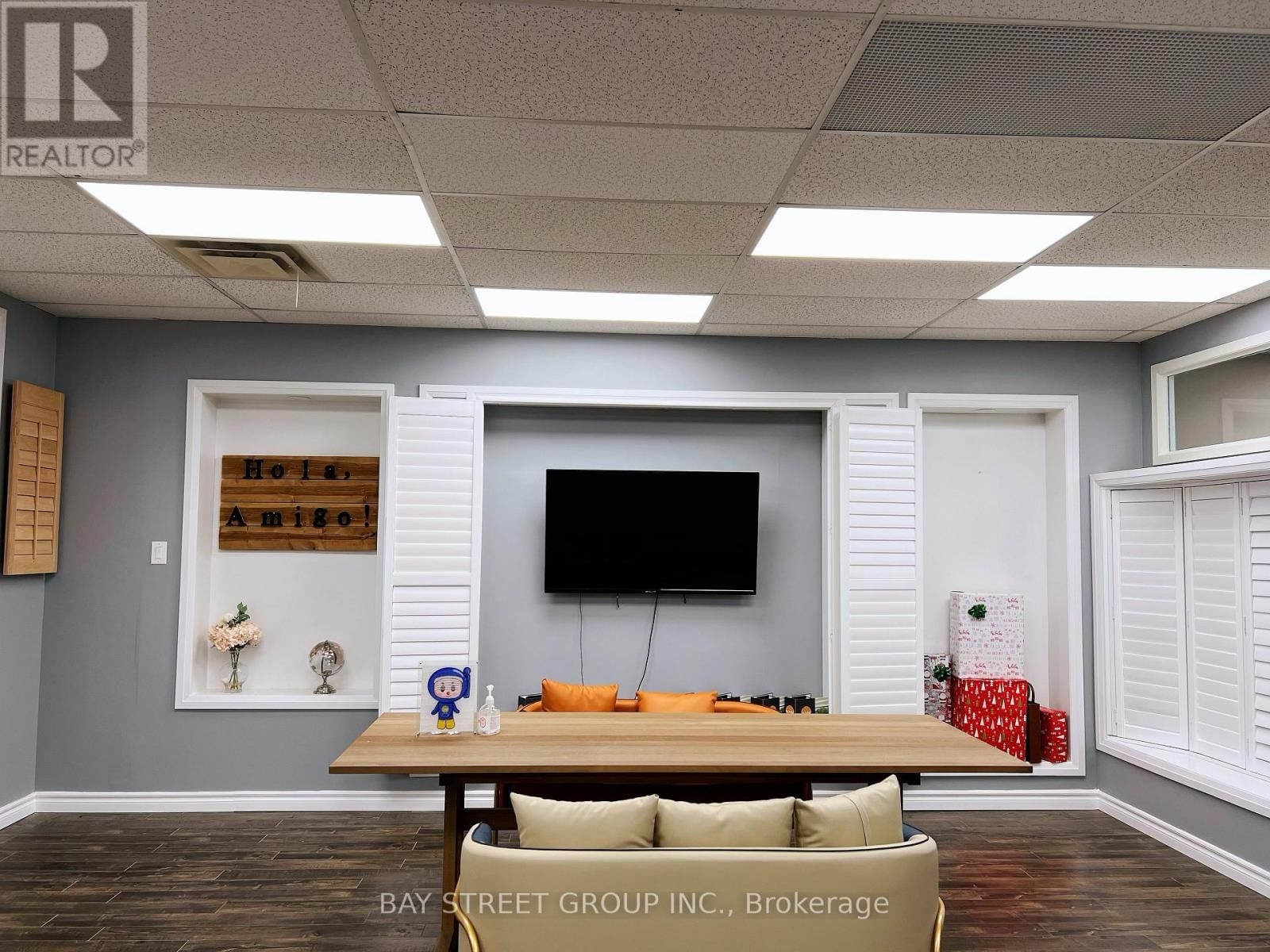 304 - 350 HIGHWAY 7 AVENUE EAST Image 8