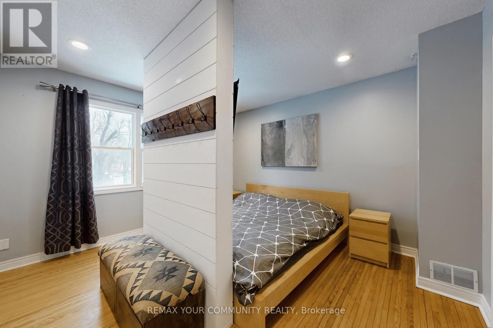 8 VICTOR DRIVE Image 13