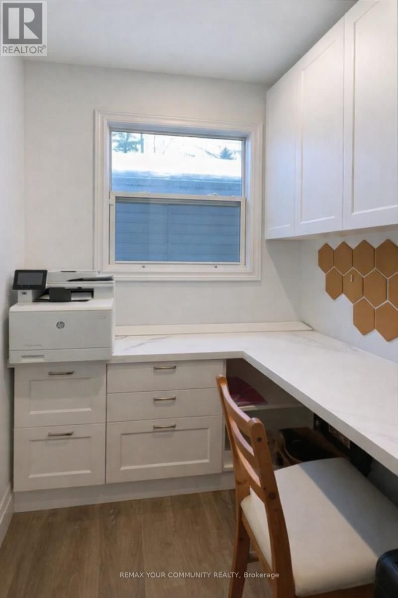 8 VICTOR DRIVE Image 27