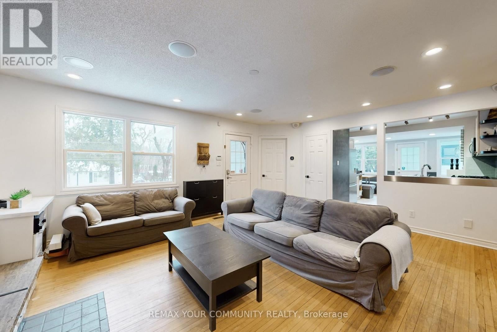 8 VICTOR DRIVE Image 6