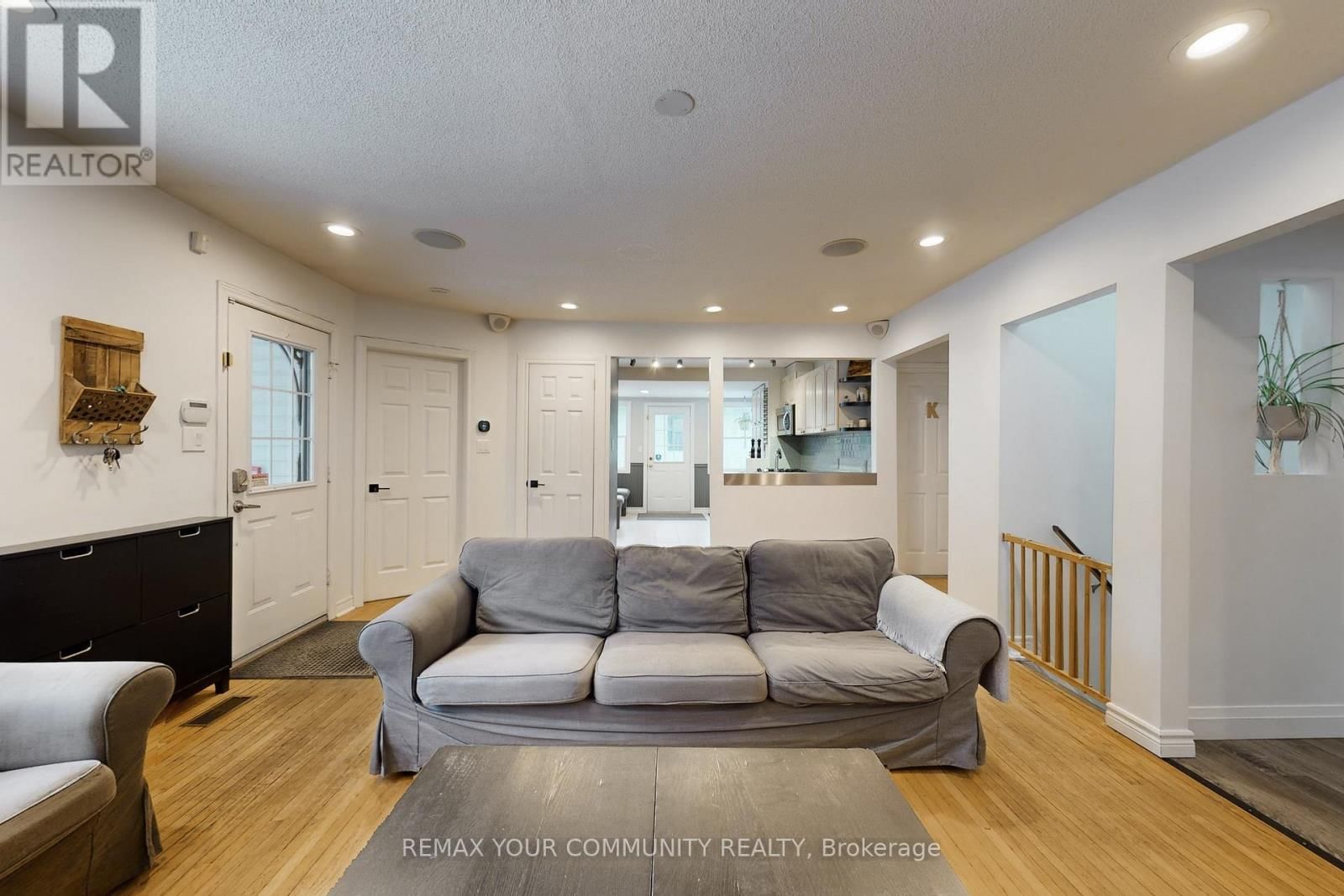 8 VICTOR DRIVE Image 7