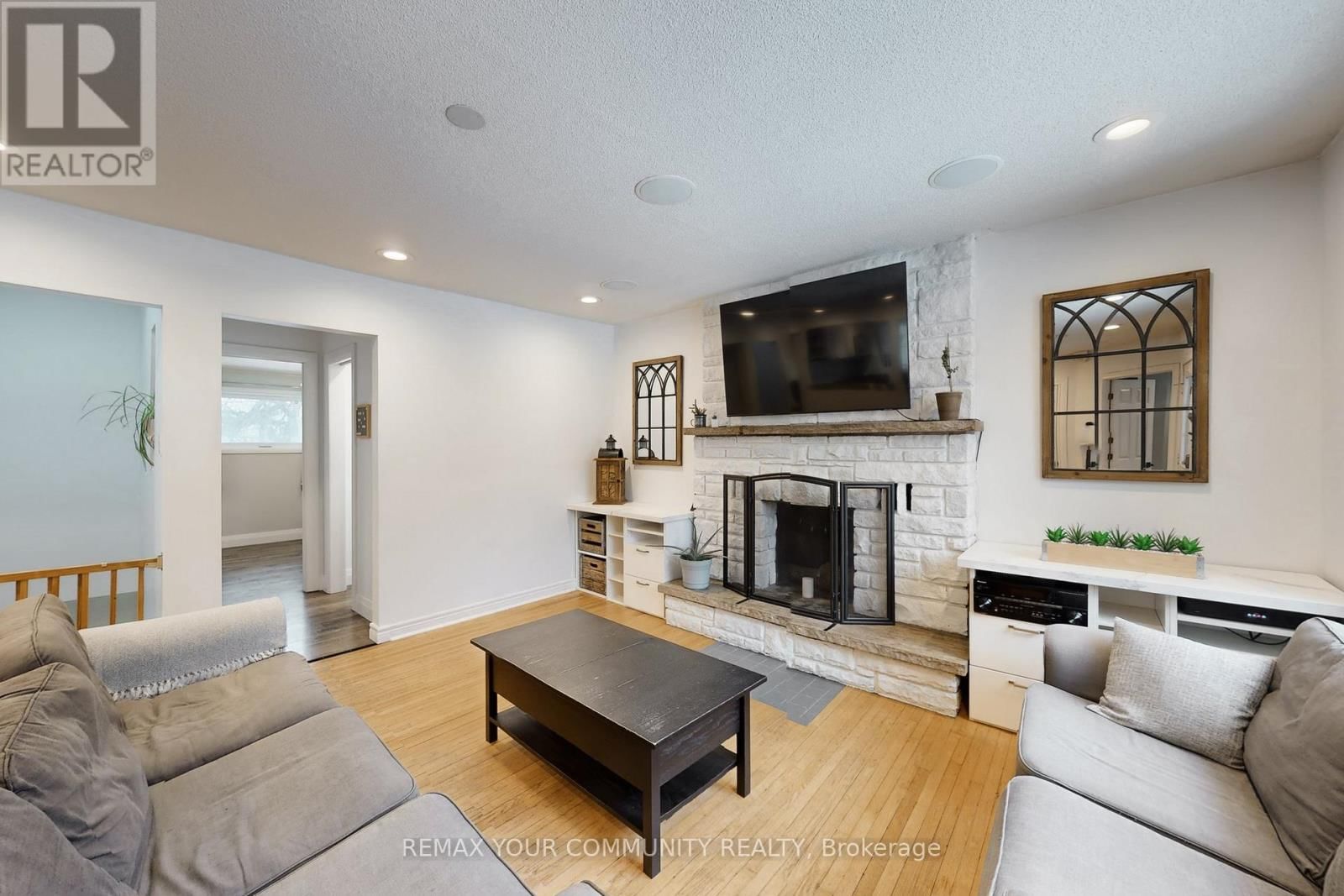 8 VICTOR DRIVE Image 9