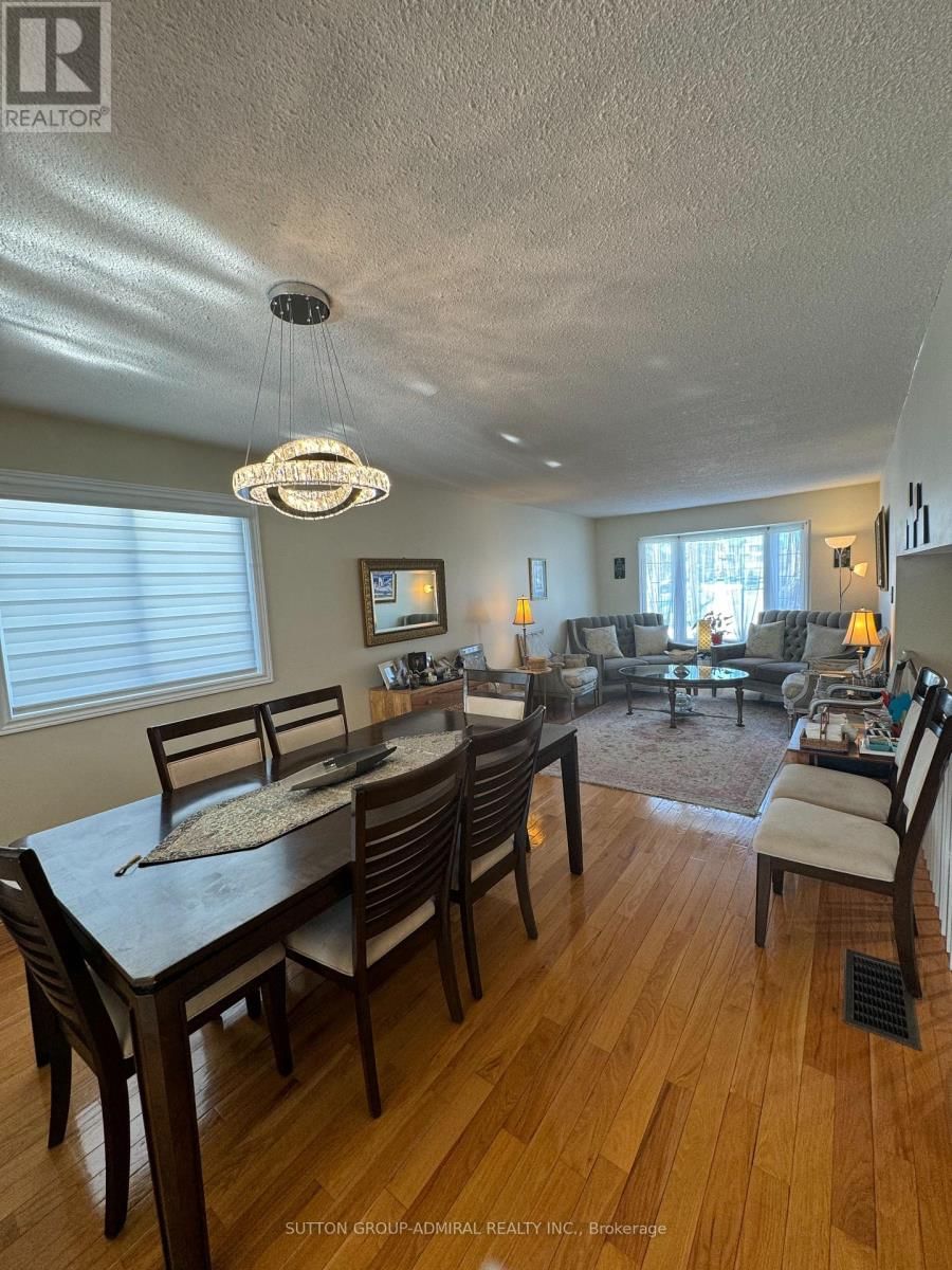 271 WELDRICK ROAD Image 11