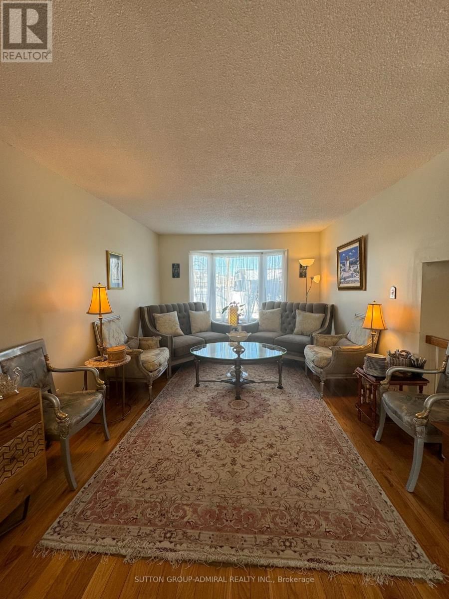 271 WELDRICK ROAD Image 13