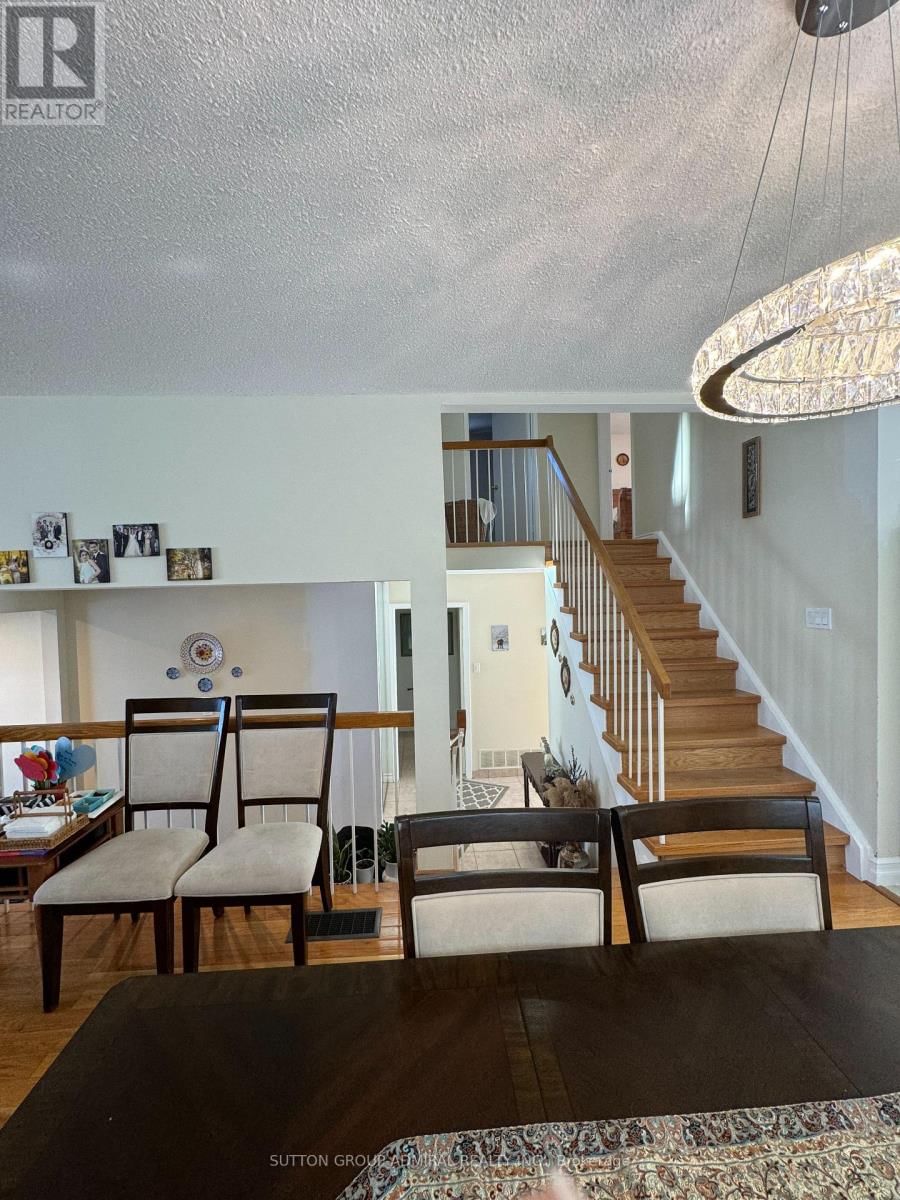 271 WELDRICK ROAD Image 24