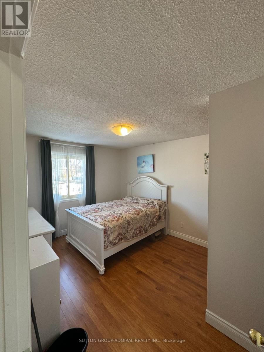 271 WELDRICK ROAD Image 37