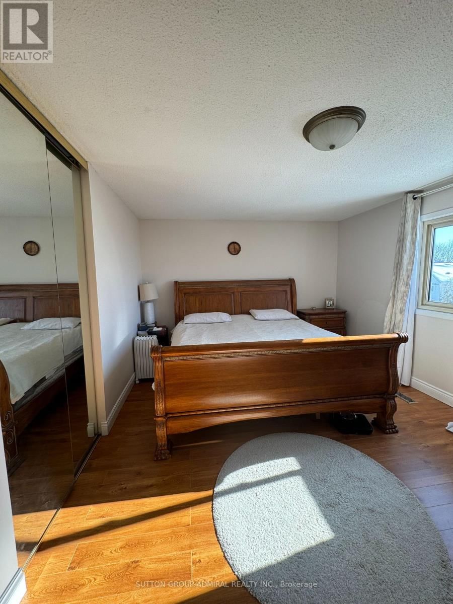 271 WELDRICK ROAD Image 45