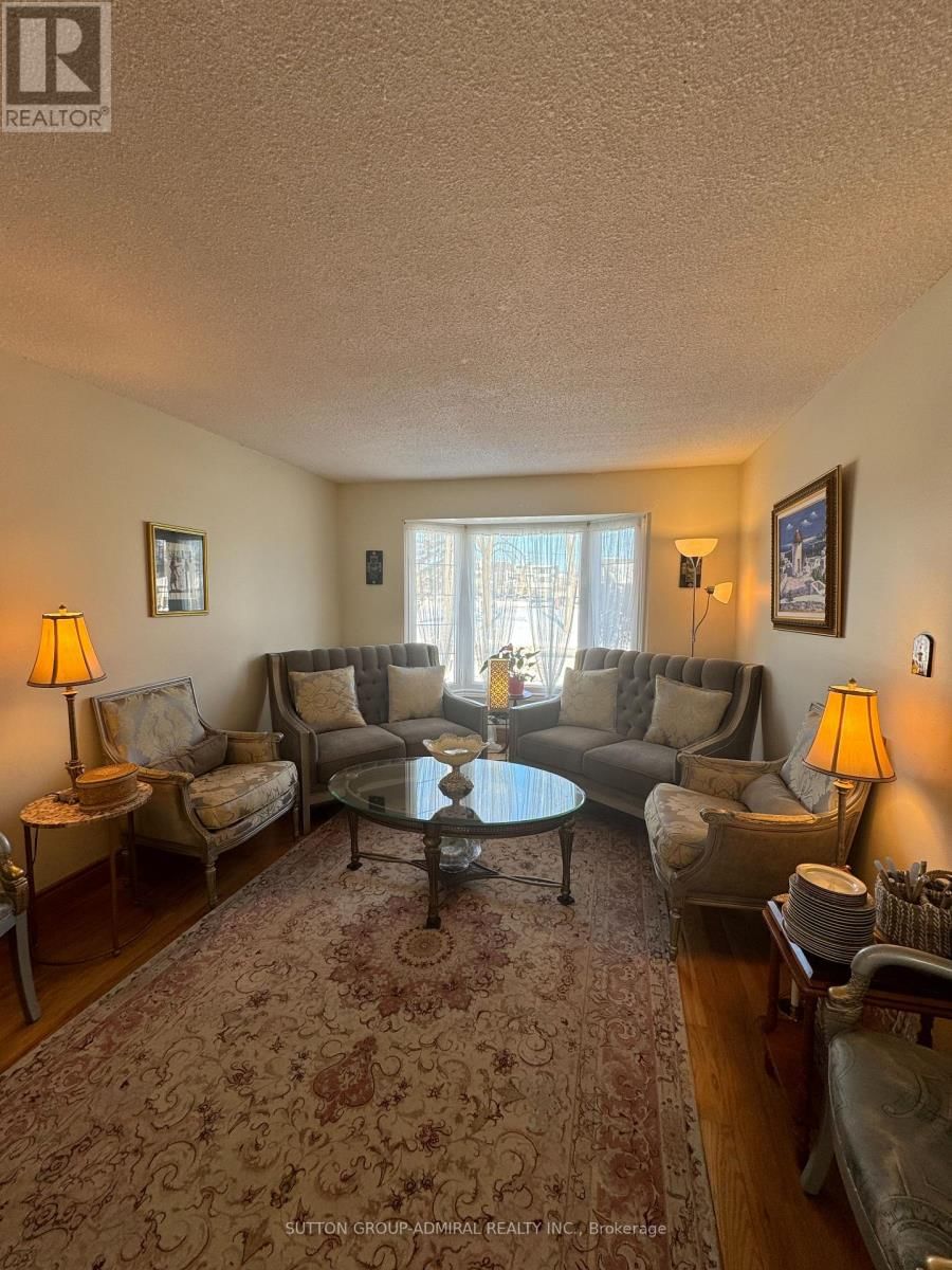 271 WELDRICK ROAD Image 6