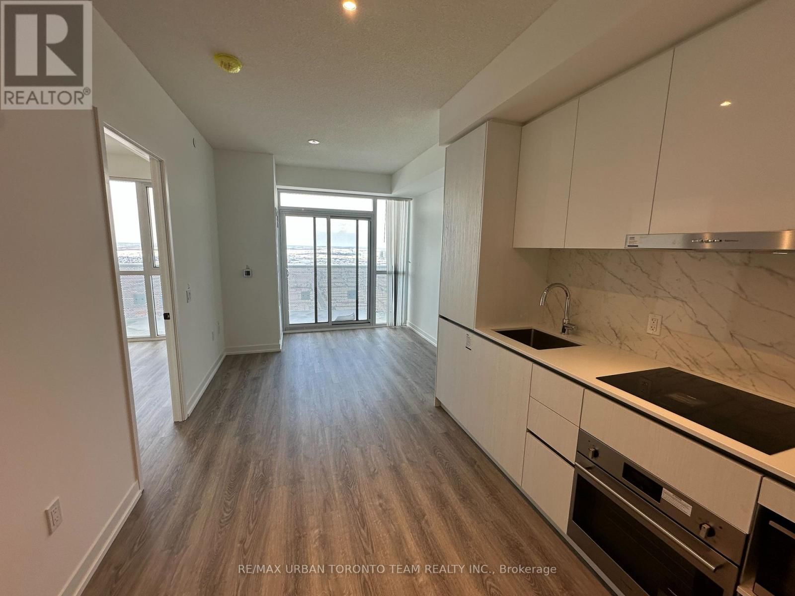 5703 - 8 INTERCHANGE WAY Image 1