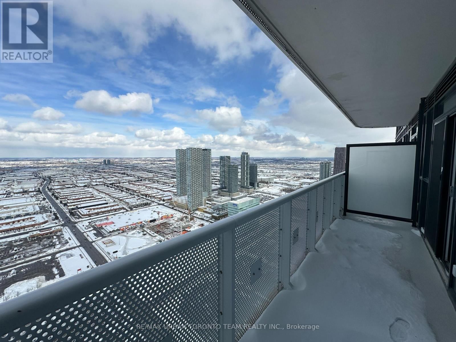 5703 - 8 INTERCHANGE WAY Image 8