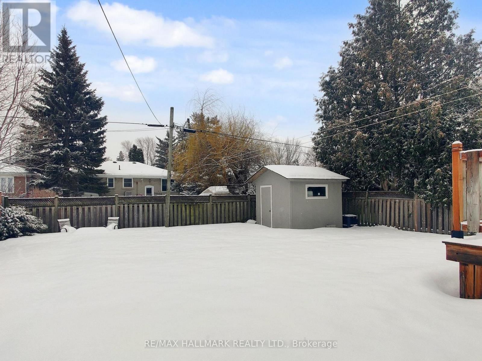 79 CARTIER CRESCENT Image 30