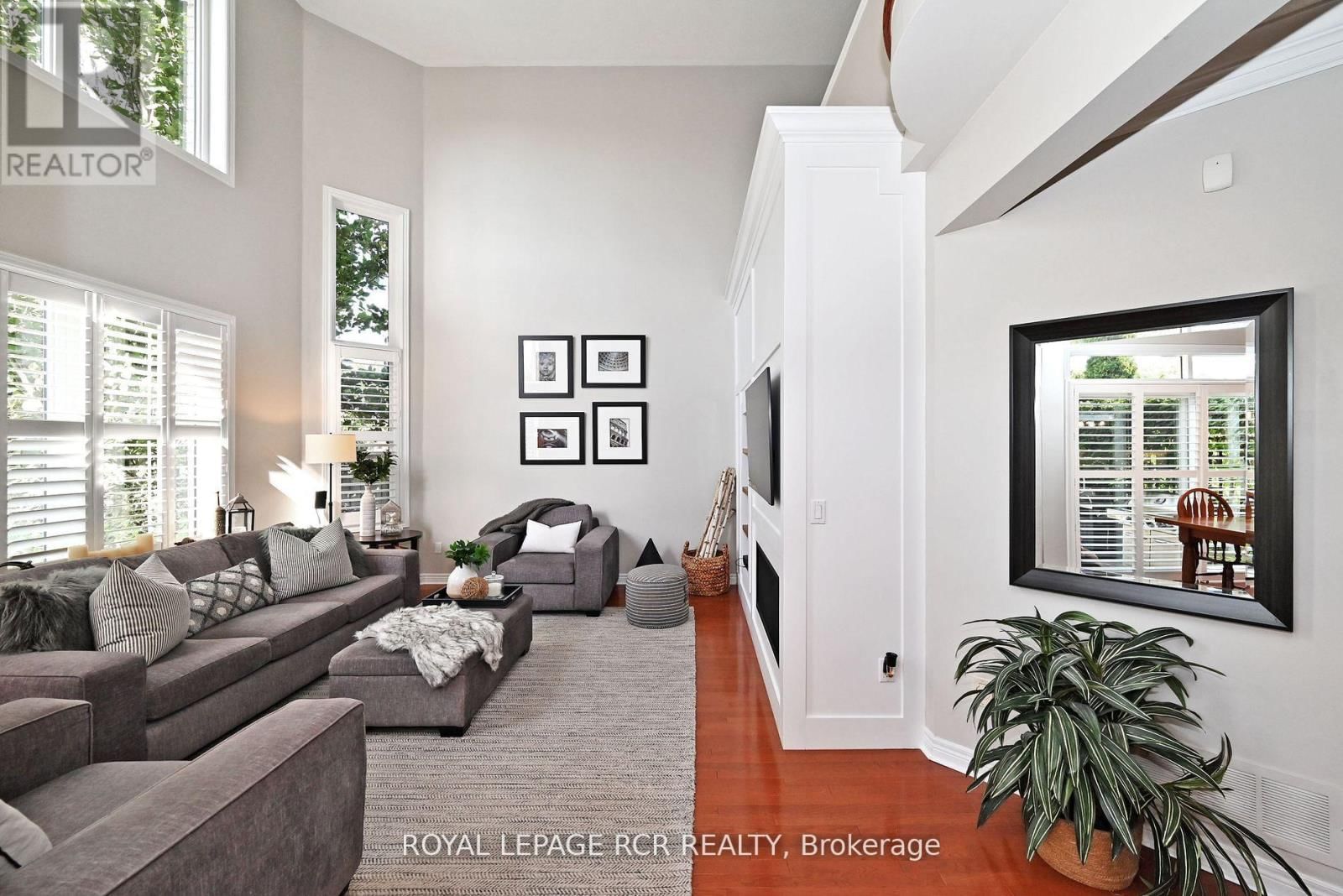 142 REGATTA AVENUE Image 11