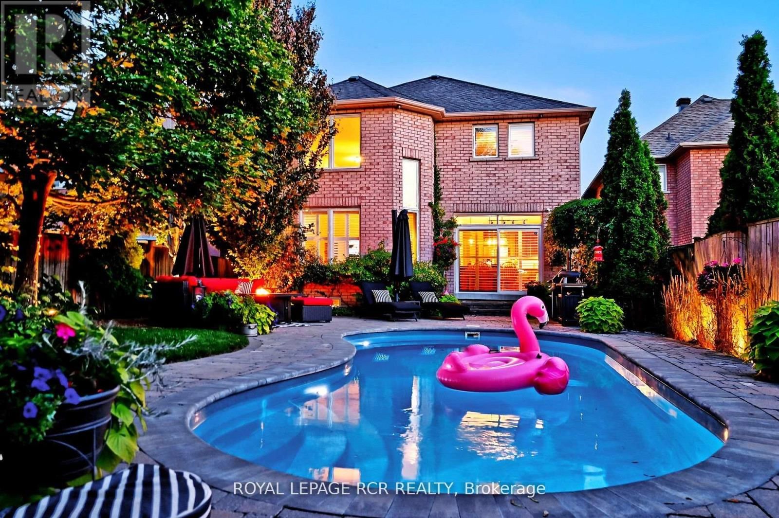 142 REGATTA AVENUE Image 2