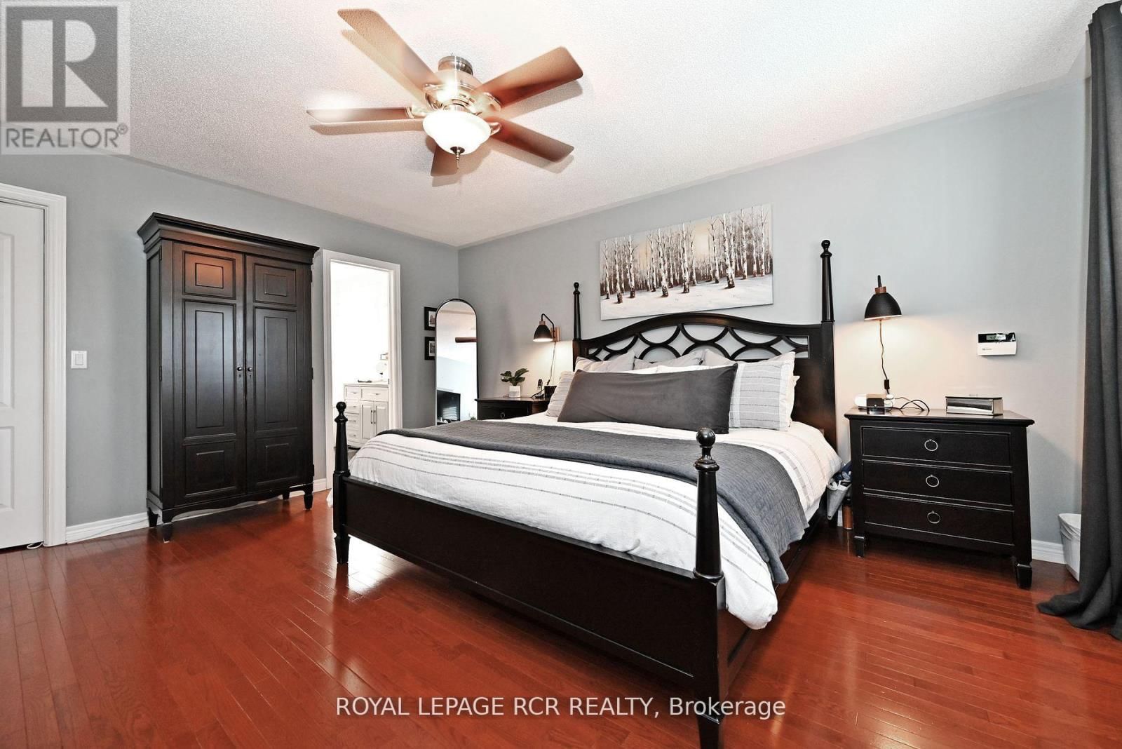 142 REGATTA AVENUE Image 21