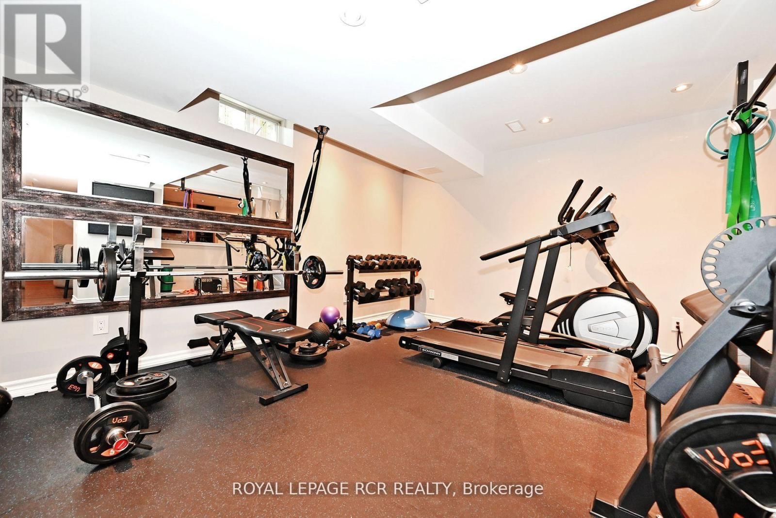 142 REGATTA AVENUE Image 35