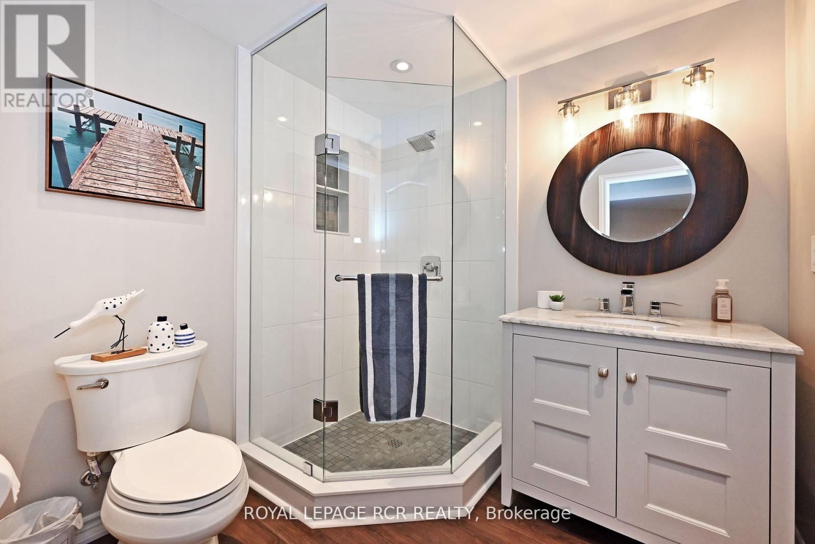 142 REGATTA AVENUE Image 36