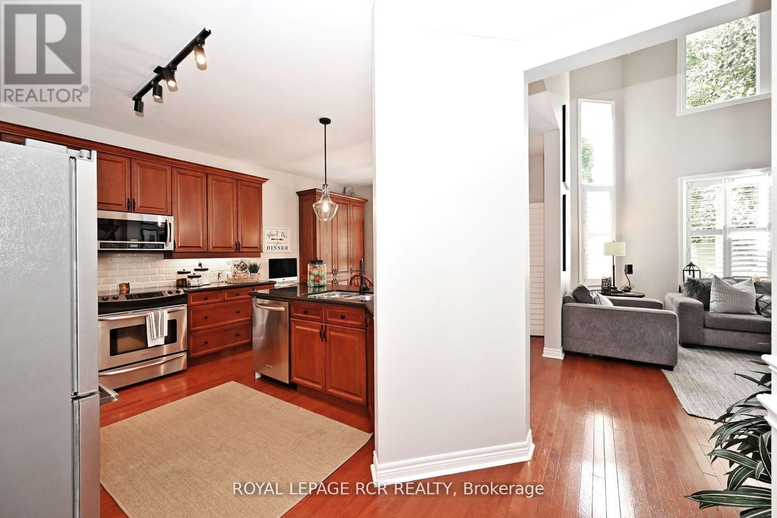 142 REGATTA AVENUE Image 7