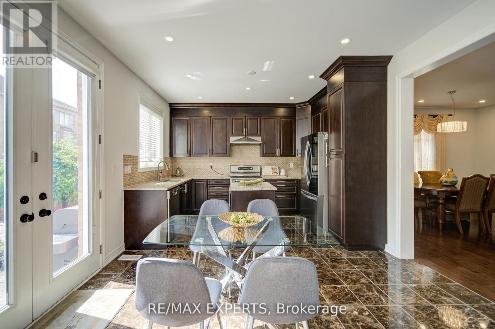 277 CHATFIELD DRIVE SOUTH Image 19