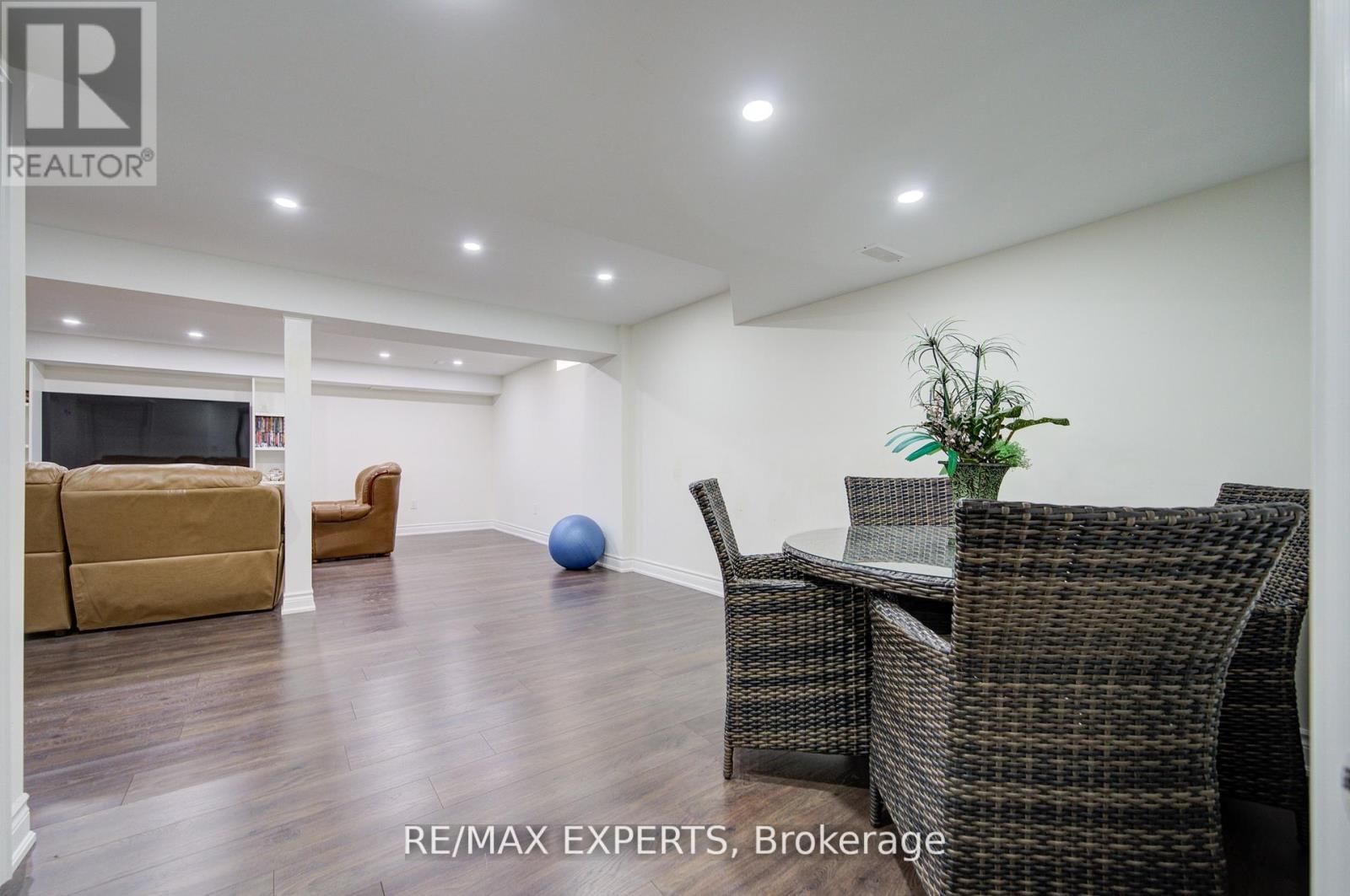 277 CHATFIELD DRIVE SOUTH Image 42