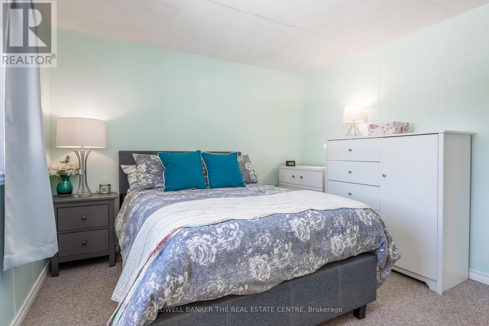 5 BROADWAY AVENUE Image 13