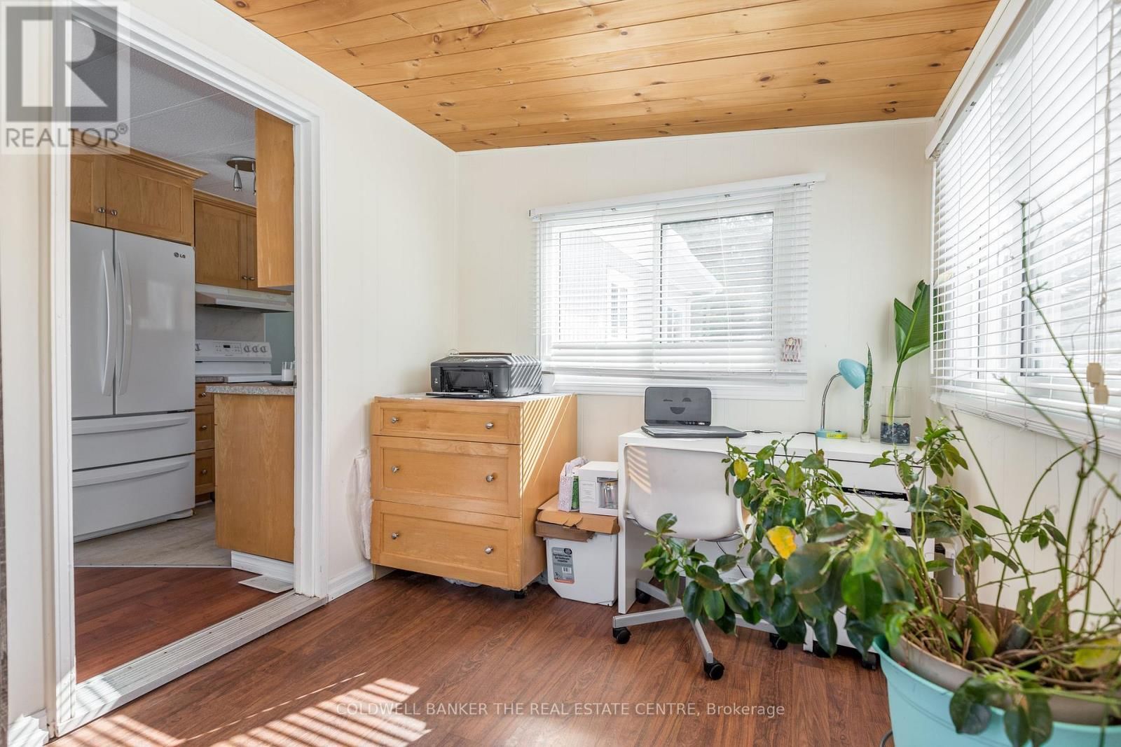 5 BROADWAY AVENUE Image 17