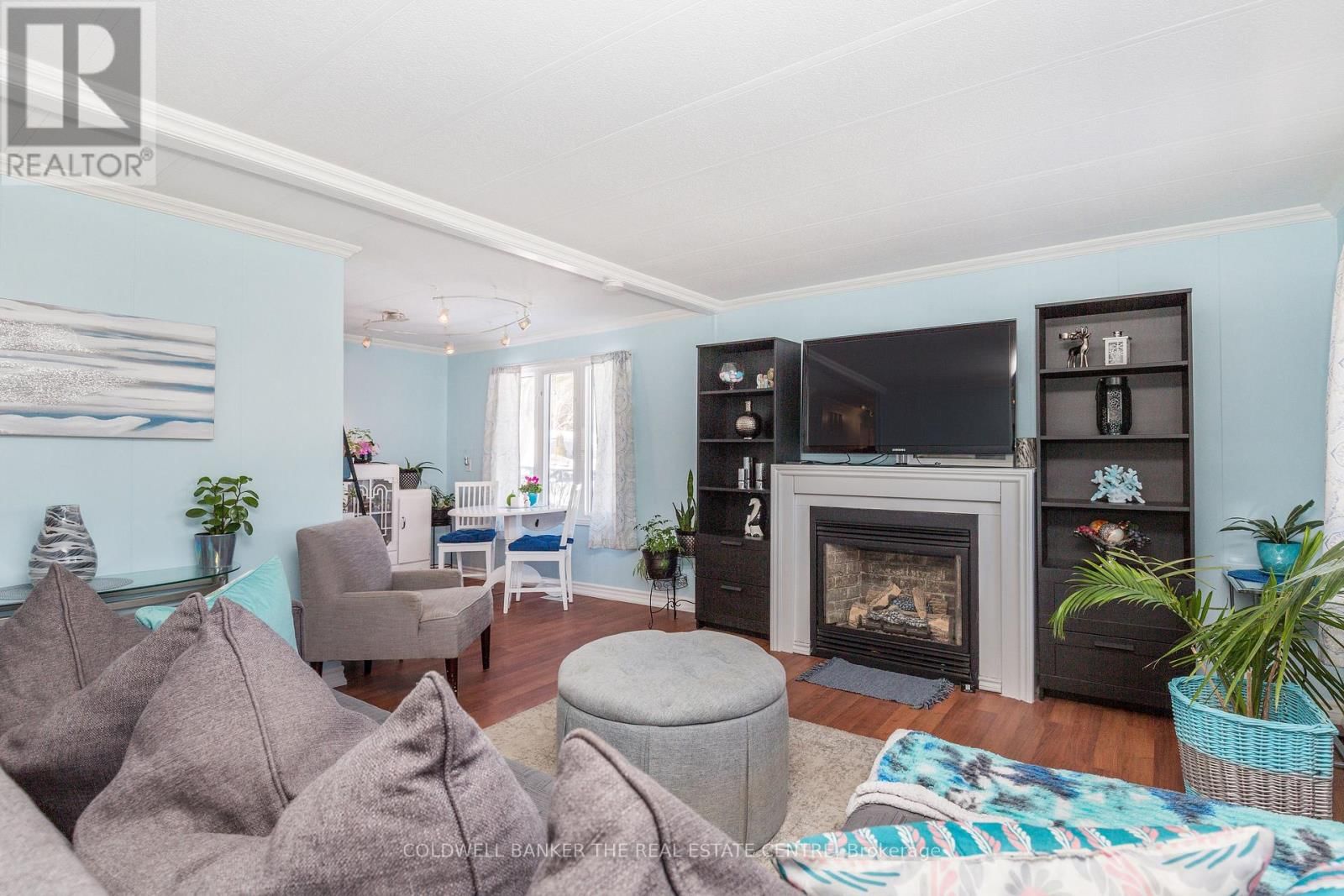 5 BROADWAY AVENUE Image 4