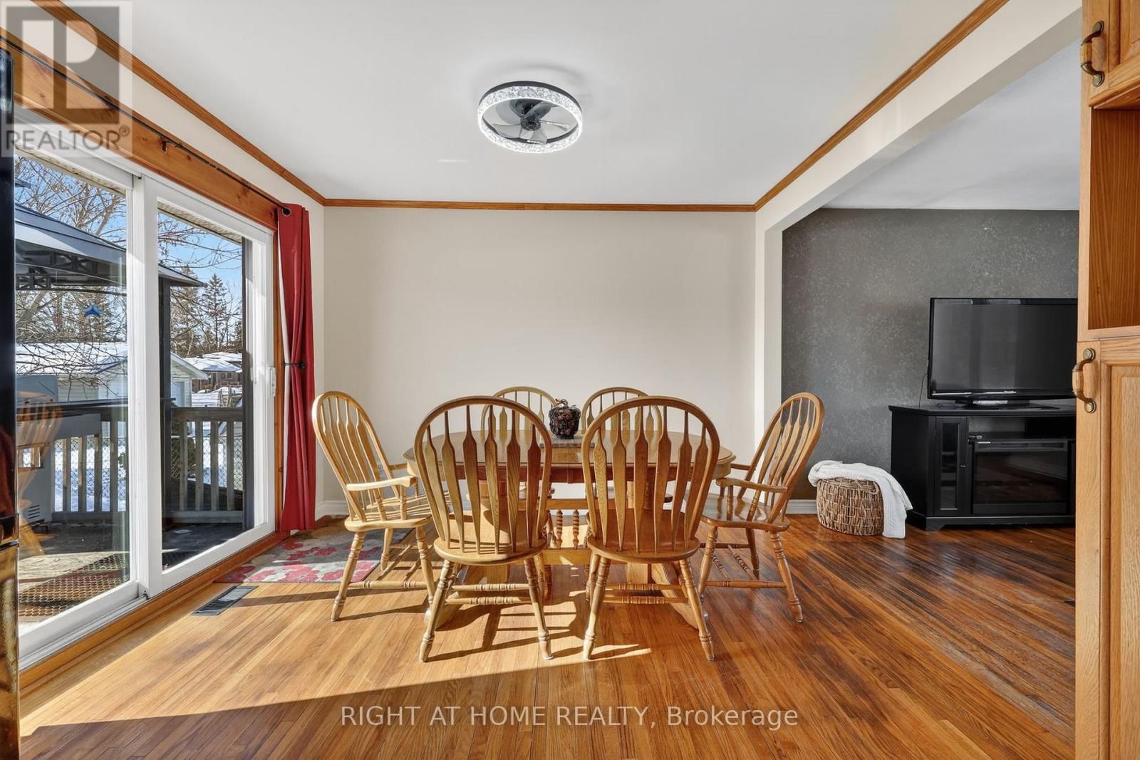 246 CALFORD STREET Image 13