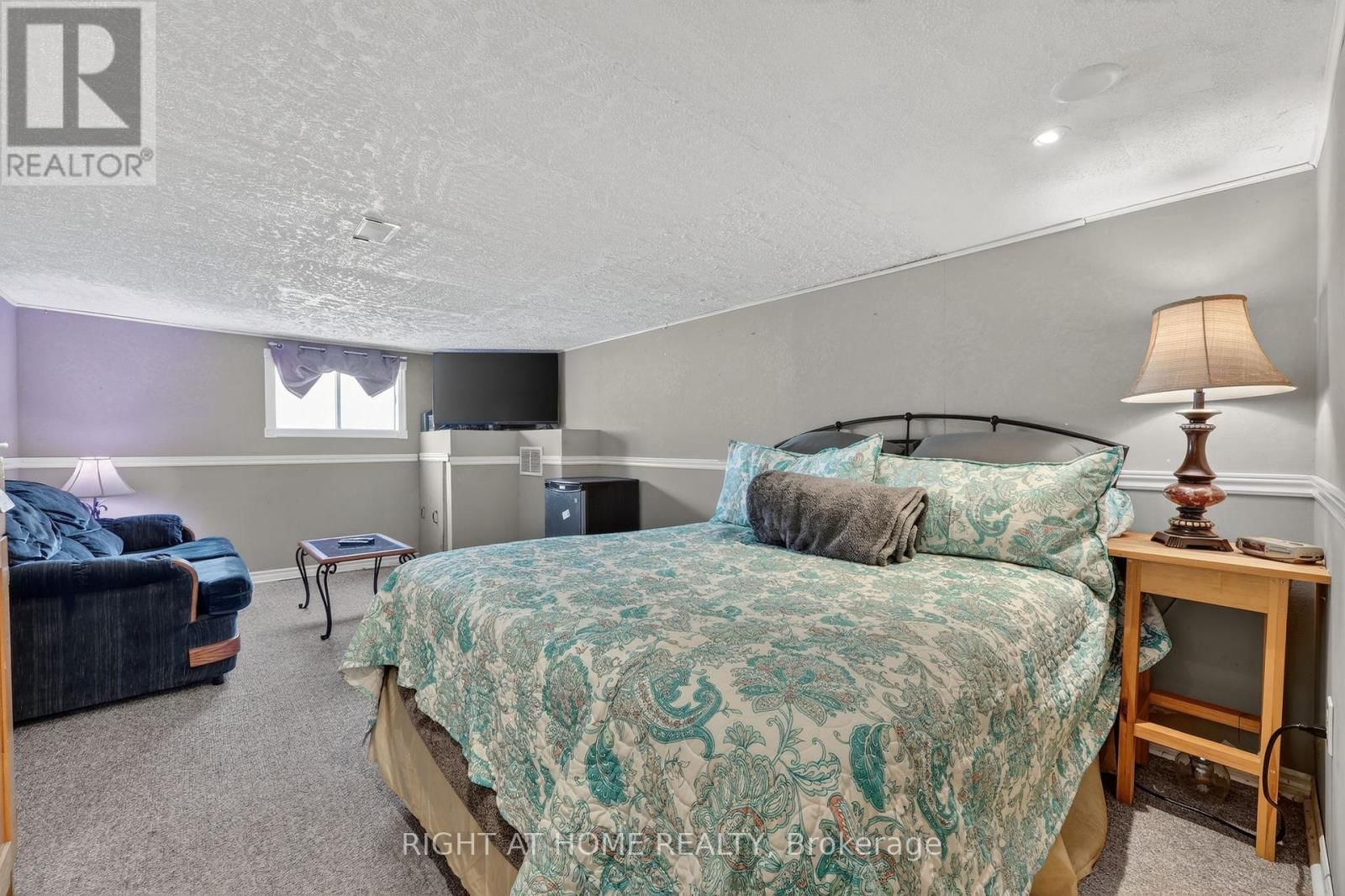 246 CALFORD STREET Image 25