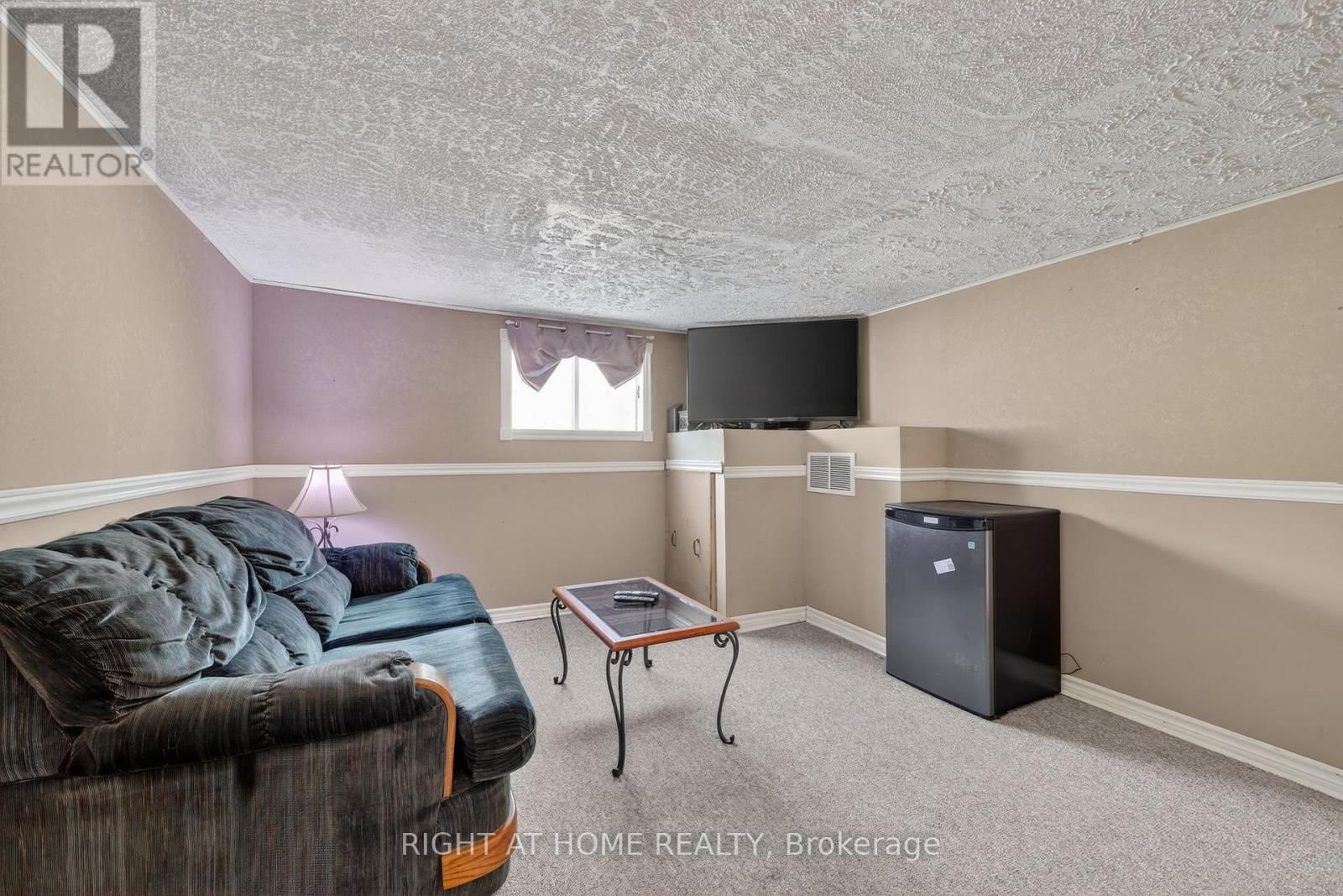 246 CALFORD STREET Image 26