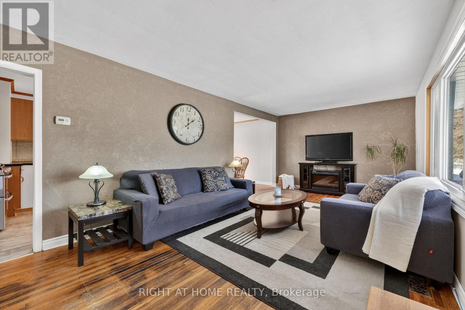 246 CALFORD STREET Image 6