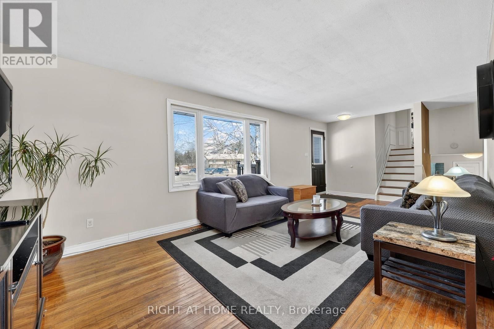 246 CALFORD STREET Image 8