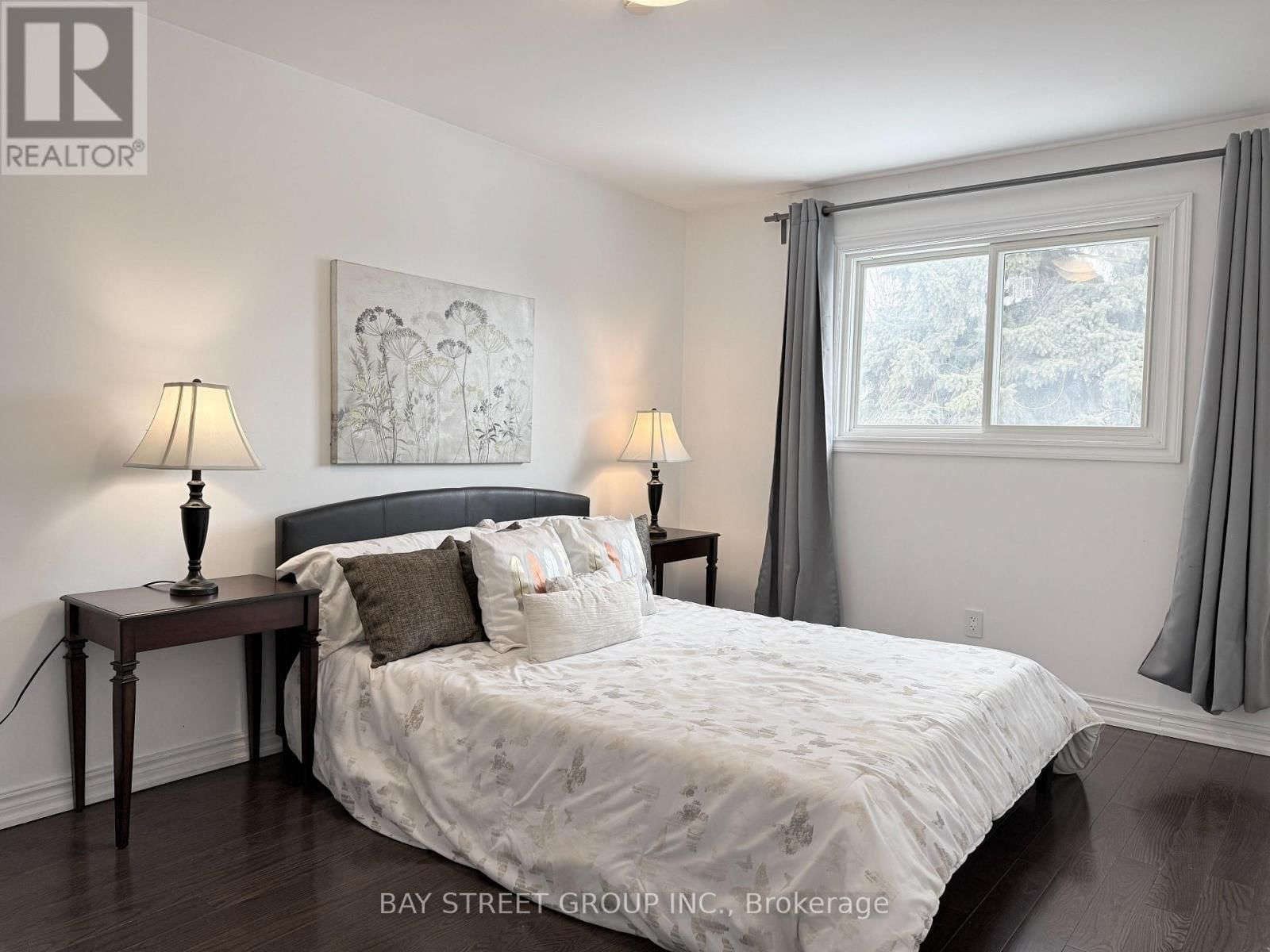 212 RISEBROUGH CIRCUIT Image 19