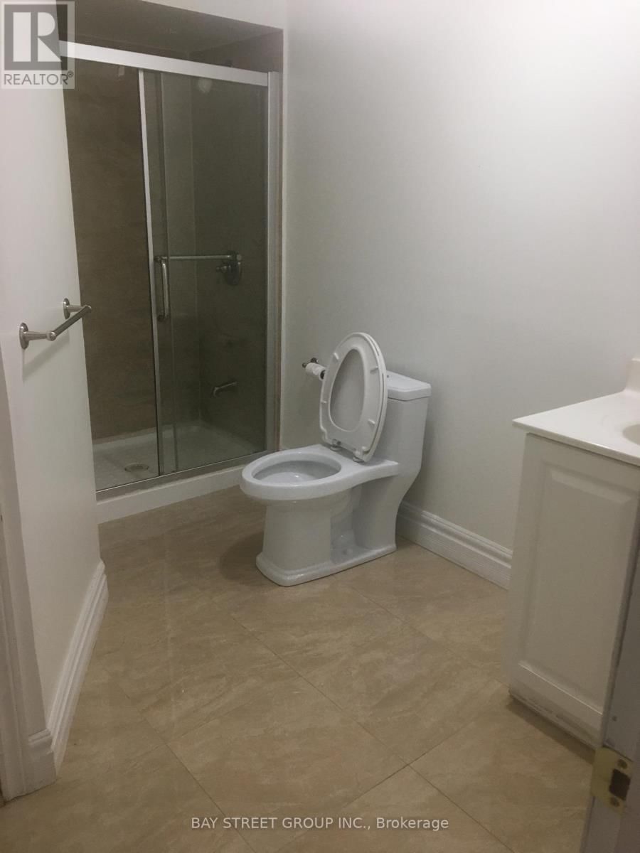 212 RISEBROUGH CIRCUIT Image 23