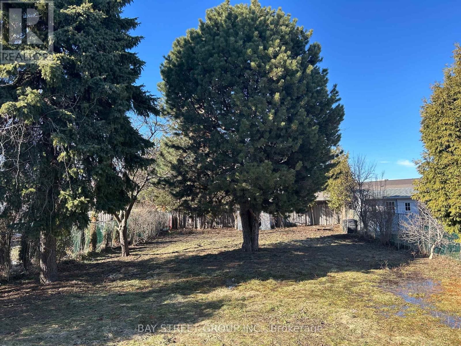 212 RISEBROUGH CIRCUIT Image 31