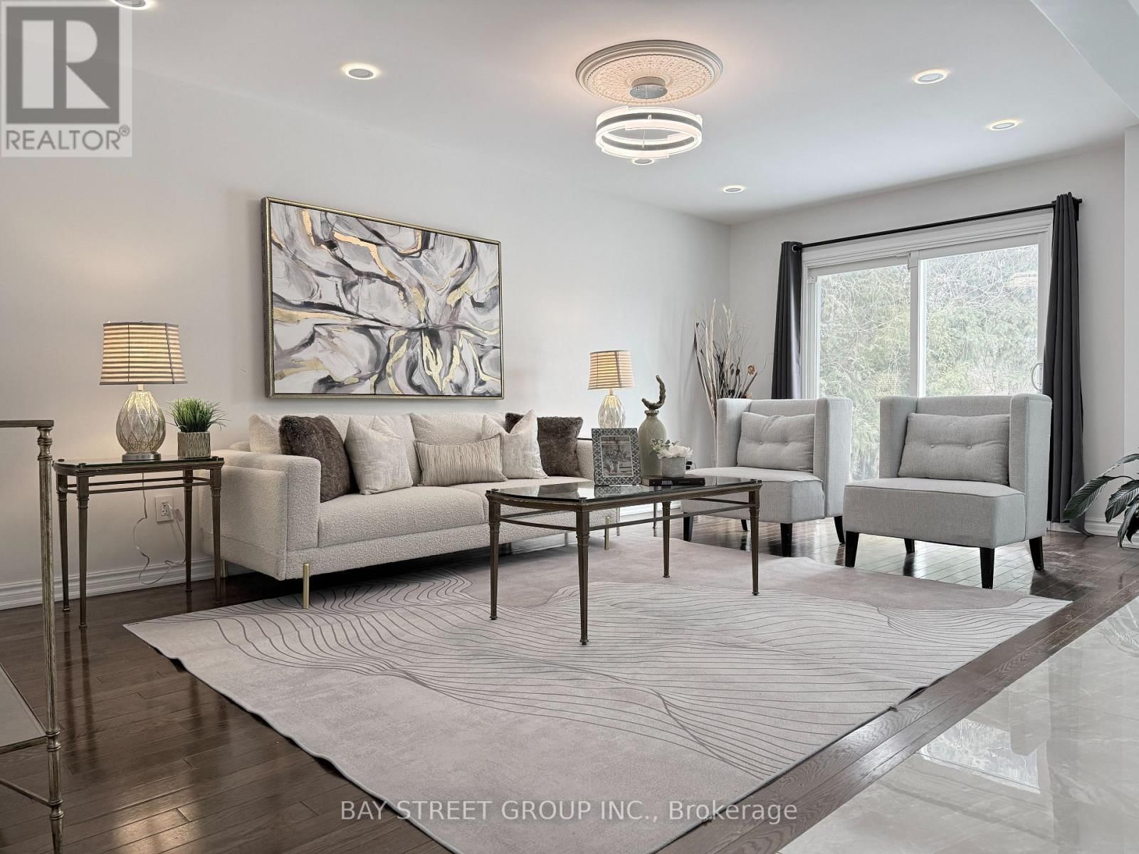 212 RISEBROUGH CIRCUIT Image 4