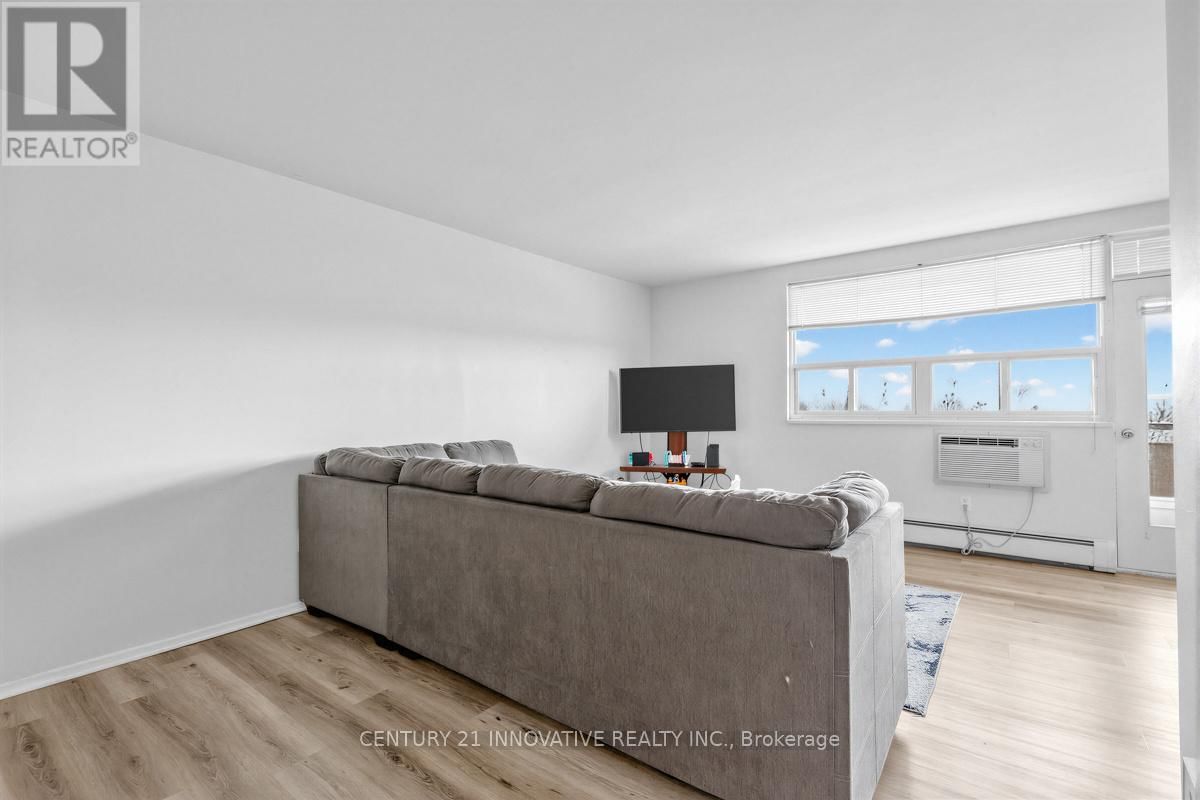 504 - 67 RICHMOND STREET Image 10