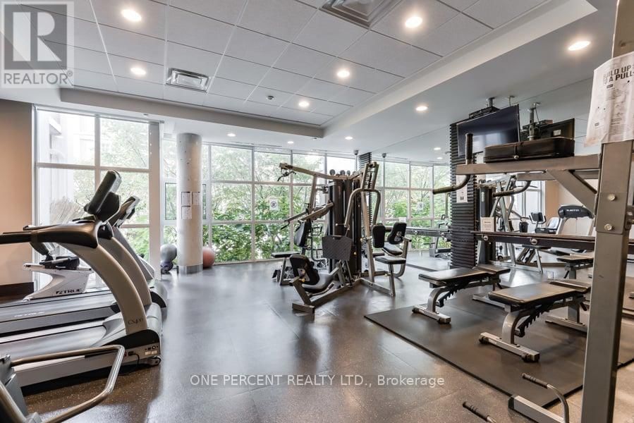 401 - 21 UPPER DUKE CRESCENT Image 33