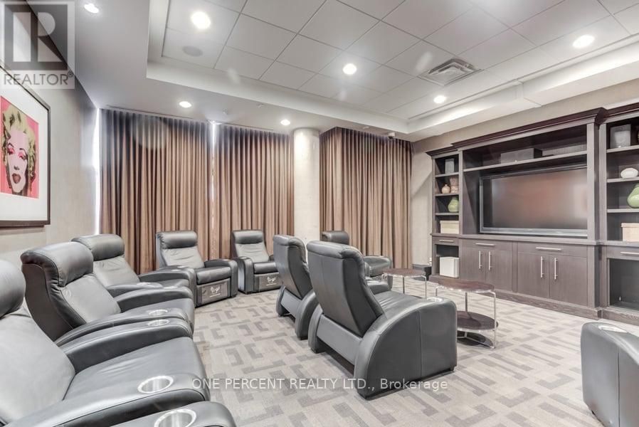 401 - 21 UPPER DUKE CRESCENT Image 36