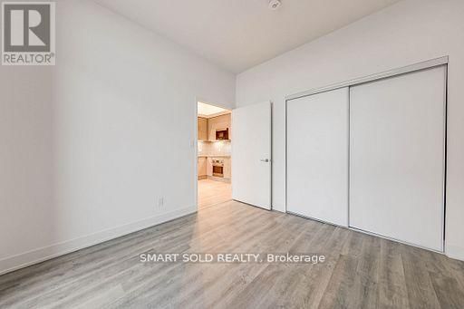 D615 - 38 ANDRE DE GRASSE STREET Image 10