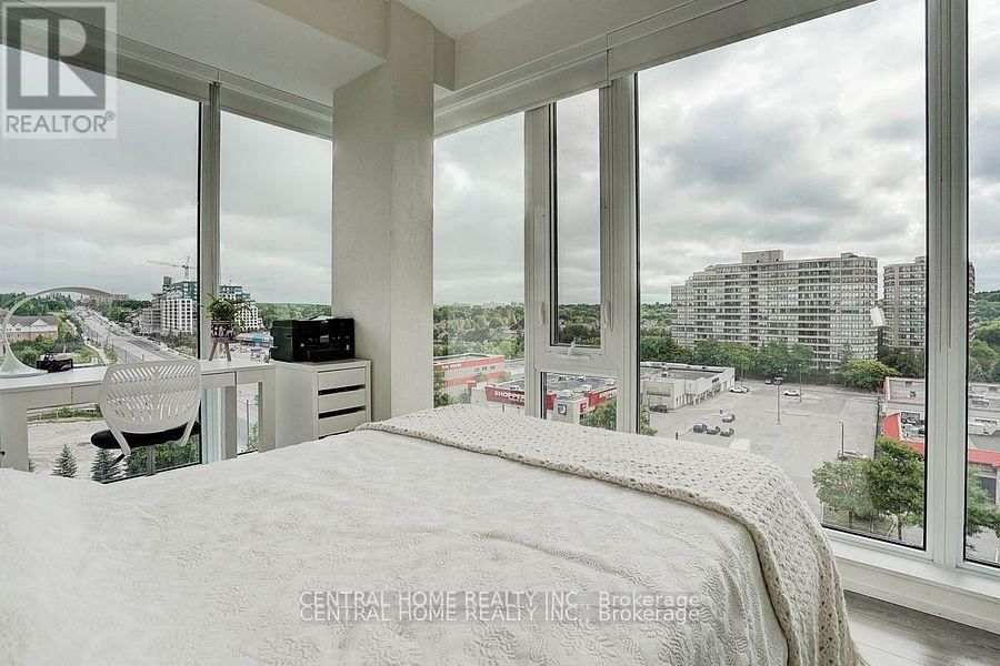 911A - 9608 YONGE STREET Image 22